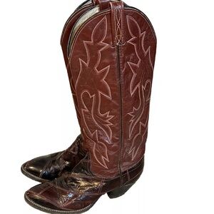 Vintage Dan Post snakeskin and Leather Cowboy boots women’s size 7 burgundy